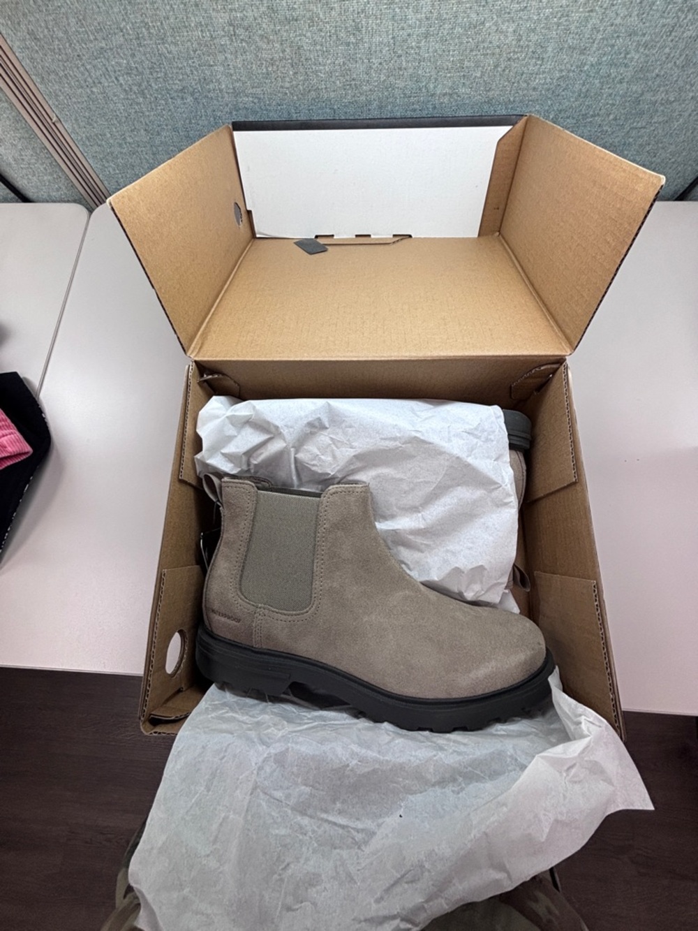 NWT Sorel Men's Sz 9 Cyprus Chelsea Waterproof Boots in Khaki II/Jet Colorway - Picture 8 of 11
